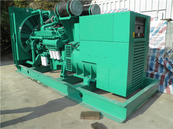 雨山发电车出租-柴油发电机散热器怎样散热
