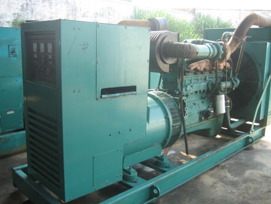 雨山租赁发电机- 发电机碳刷磨损的原因是什么