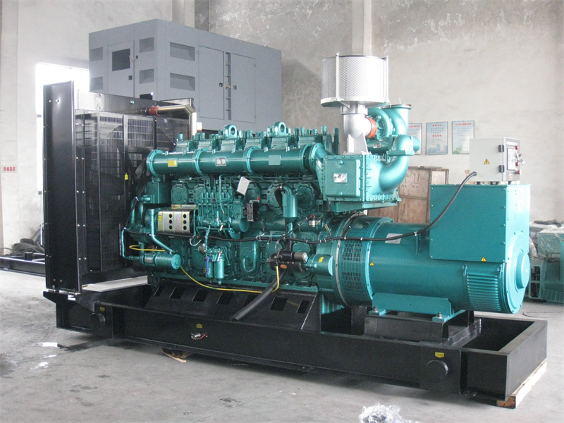 雨山200KW 柴油发电机的油耗是多少?