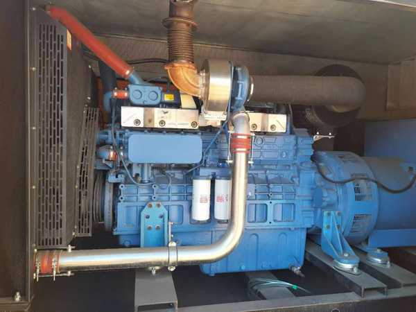 雨山燃油消耗率与进气温度的具体关系是什么？