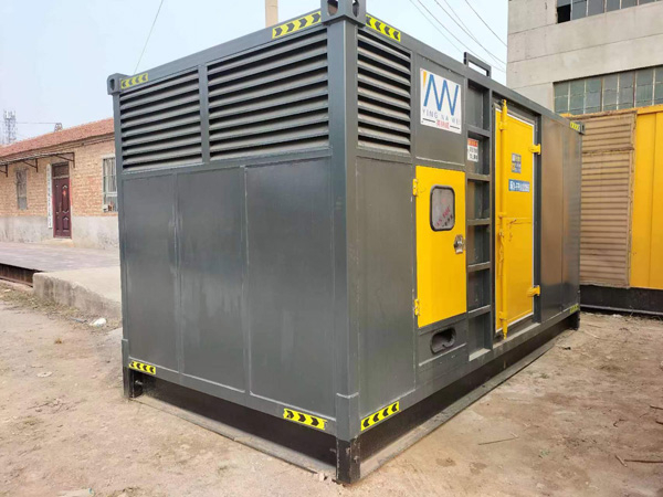 雨山进行柴油发电机组电瓶性能测试时，有哪些注意事项？